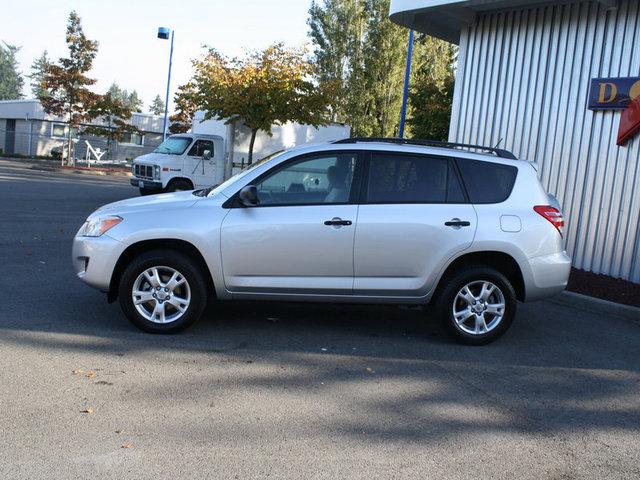 Toyota RAV4 2010 photo 1