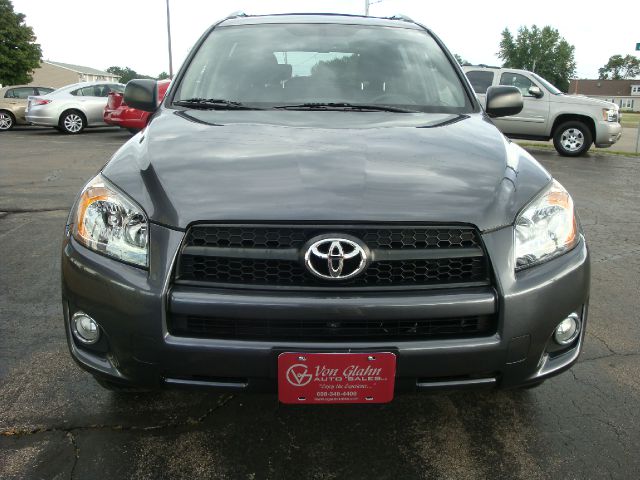 Toyota RAV4 2010 photo 1