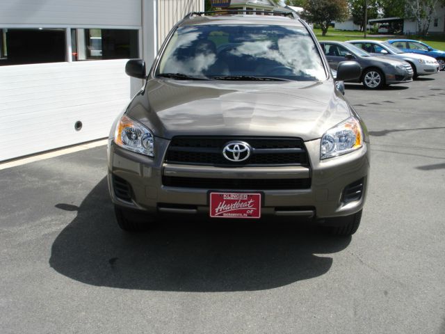 Toyota RAV4 2010 photo 17