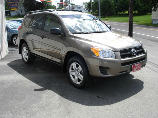 Toyota RAV4 2010 photo 18