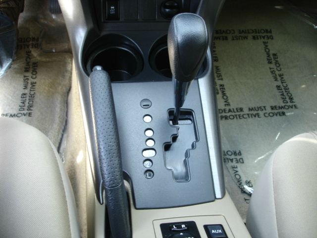 Toyota RAV4 2010 photo 4
