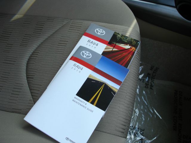 Toyota RAV4 2010 photo 6