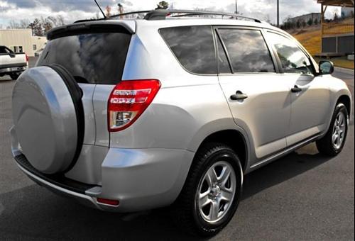 Toyota RAV4 2010 photo 5