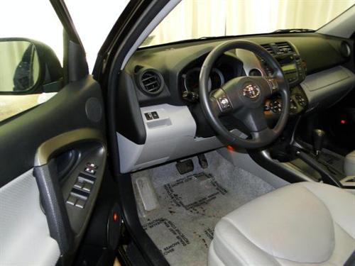 Toyota RAV4 2010 photo 4