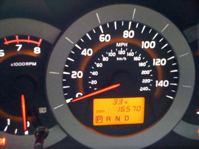 Toyota RAV4 2010 photo 3