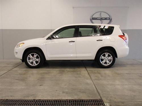 Toyota RAV4 2010 photo 2