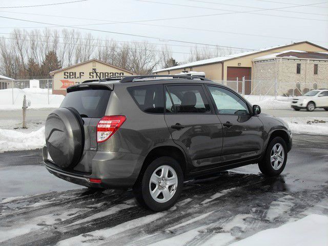 Toyota RAV4 2010 photo 1