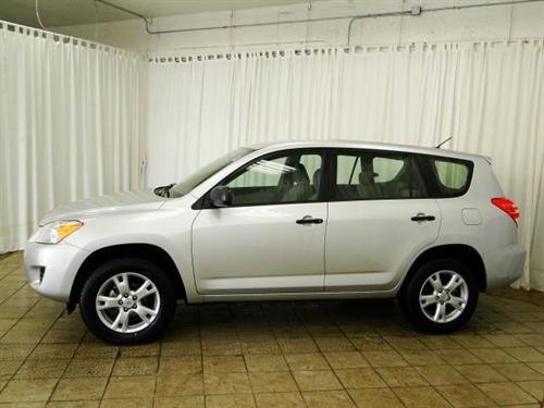 Toyota RAV4 2010 photo 3