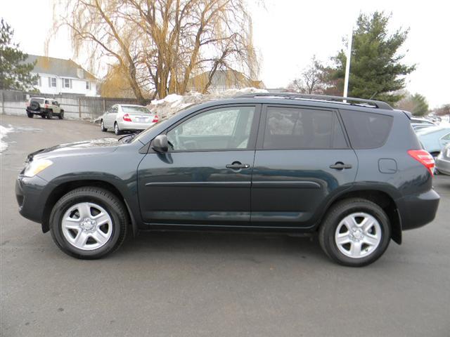 Toyota RAV4 2010 photo 3