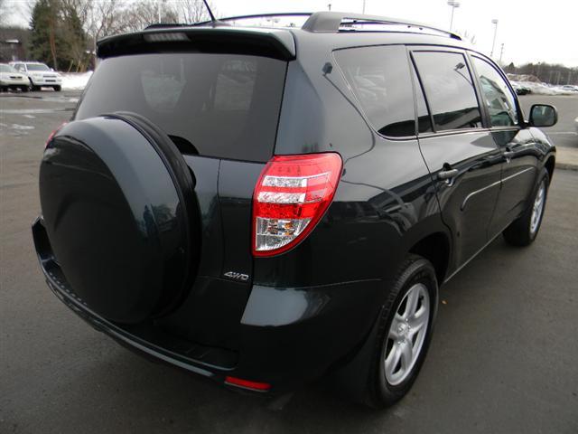 Toyota RAV4 2010 photo 4