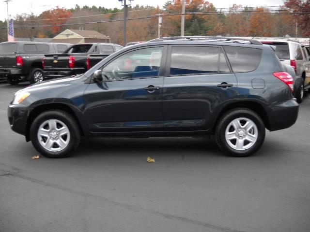 Toyota RAV4 2010 photo 4