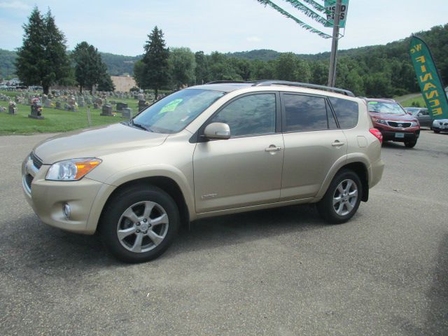 Toyota RAV4 2010 photo 3