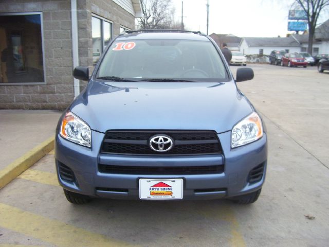 Toyota RAV4 ES LX SUV