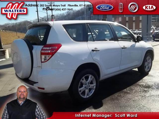 Toyota RAV4 2010 photo 3