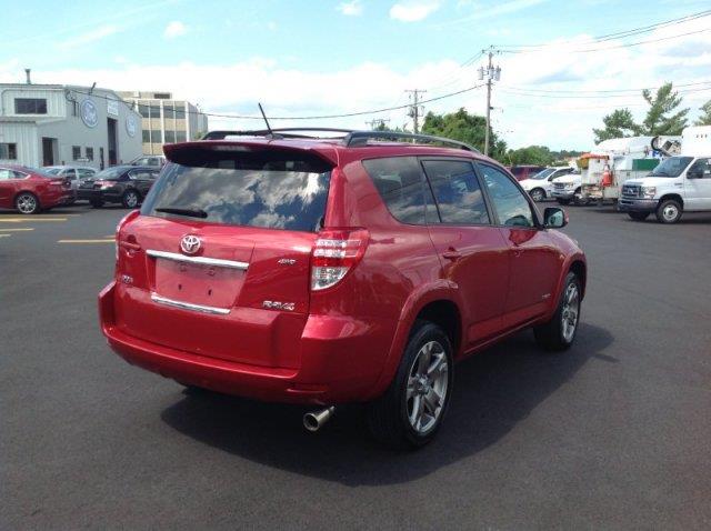 Toyota RAV4 2010 photo 2