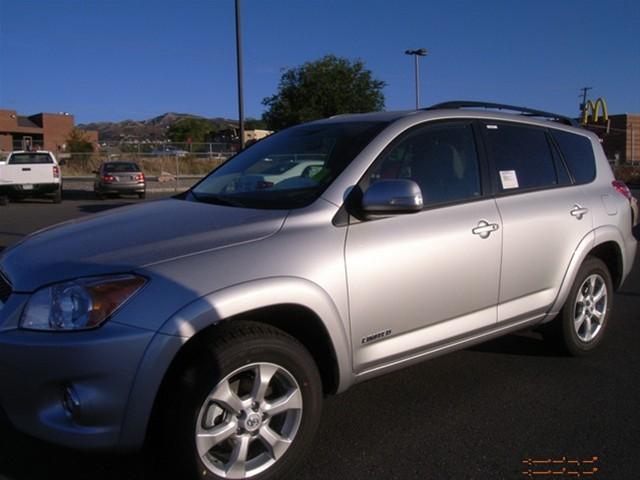 Toyota RAV4 2010 photo 1
