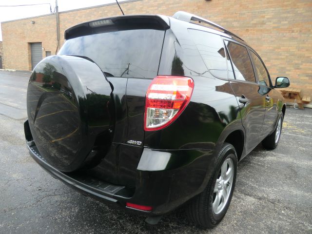 Toyota RAV4 2010 photo 4