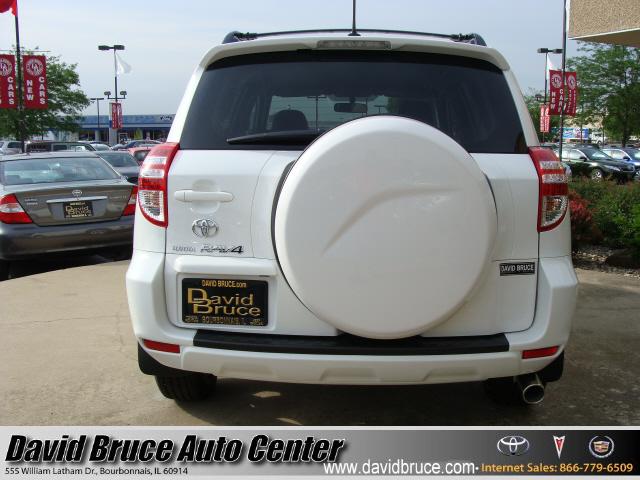 Toyota RAV4 2010 photo 5