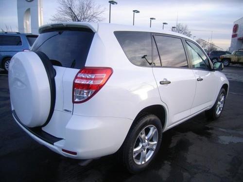 Toyota RAV4 2010 photo 3