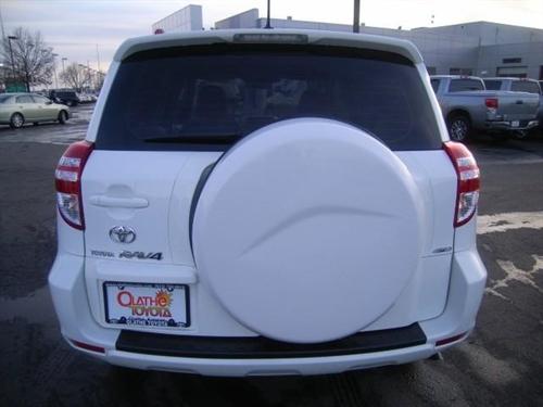 Toyota RAV4 2010 photo 4