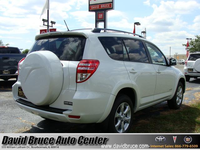 Toyota RAV4 2010 photo 5
