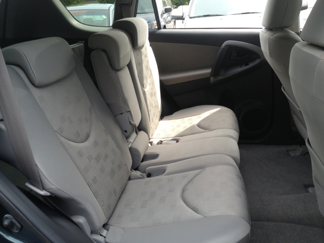 Toyota RAV4 2010 photo 1