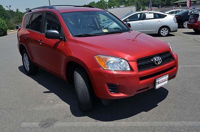 Toyota RAV4 2010 photo 2