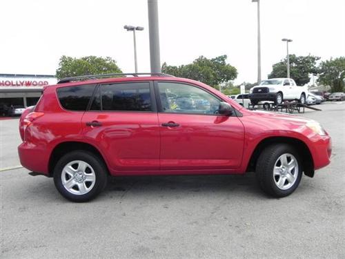 Toyota RAV4 2010 photo 2