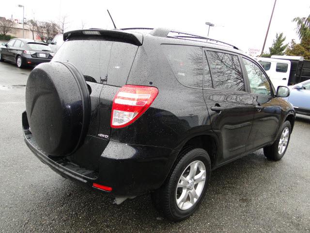 Toyota RAV4 2010 photo 5