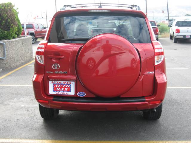 Toyota RAV4 2010 photo 4