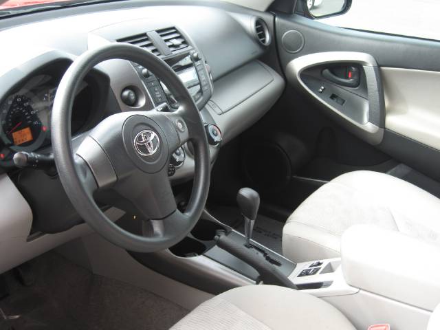 Toyota RAV4 2010 photo 5