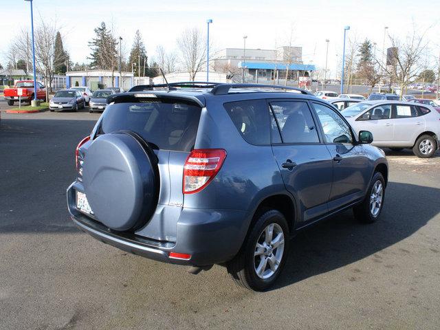 Toyota RAV4 2010 photo 4