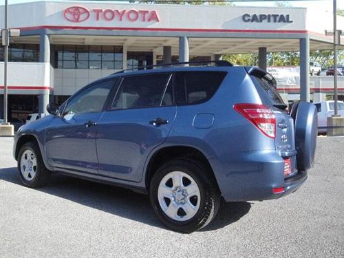 Toyota RAV4 2010 photo 2