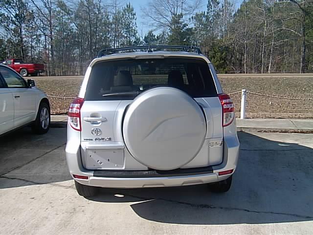 Toyota RAV4 2010 photo 1