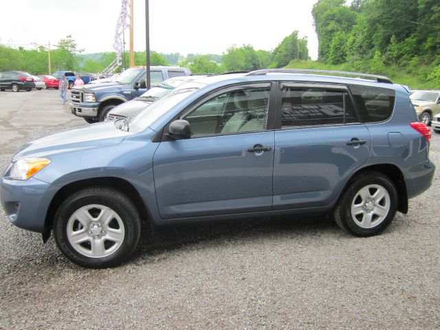 Toyota RAV4 2010 photo 11