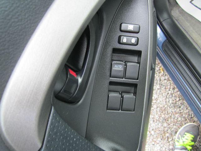 Toyota RAV4 2010 photo 12