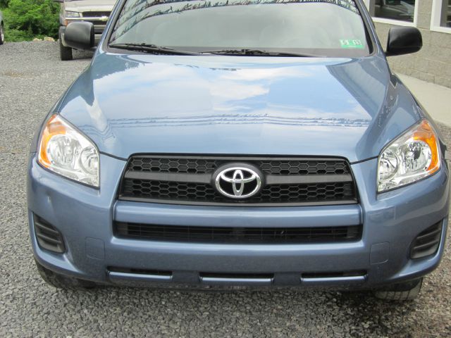 Toyota RAV4 2010 photo 17