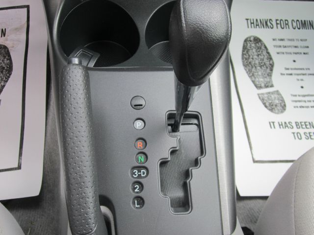 Toyota RAV4 2010 photo 8