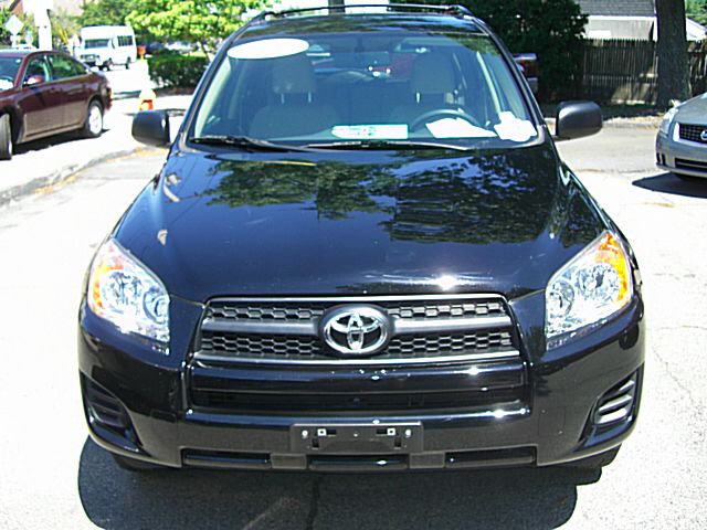 Toyota RAV4 2010 photo 3