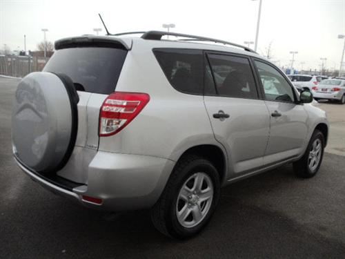 Toyota RAV4 2010 photo 4