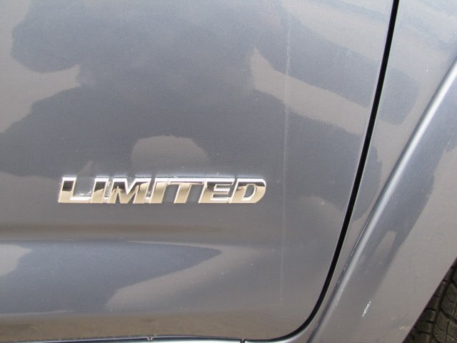 Toyota RAV4 2010 photo 3