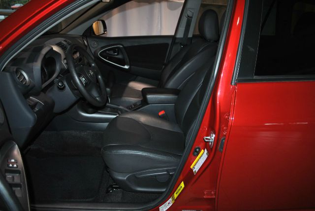 Toyota RAV4 2011 photo 4
