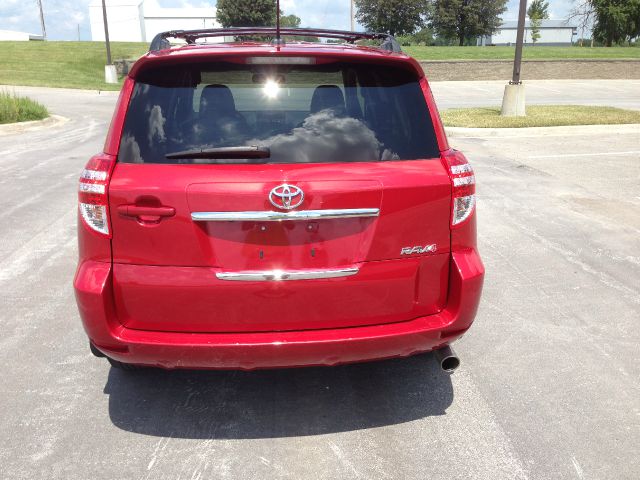 Toyota RAV4 2011 photo 2