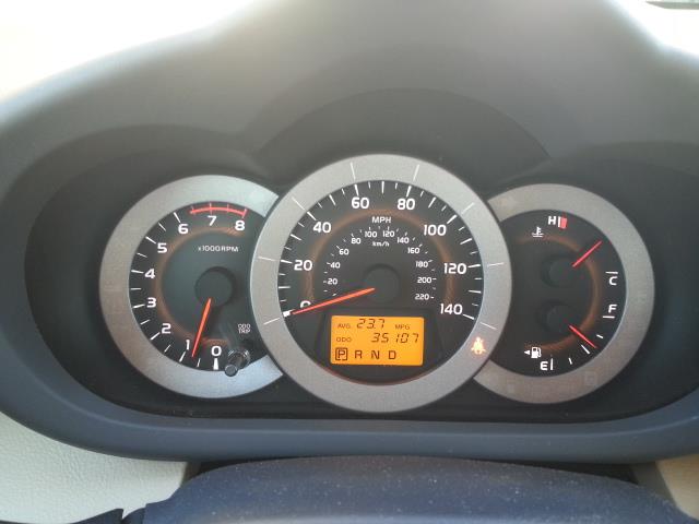 Toyota RAV4 2011 photo 4