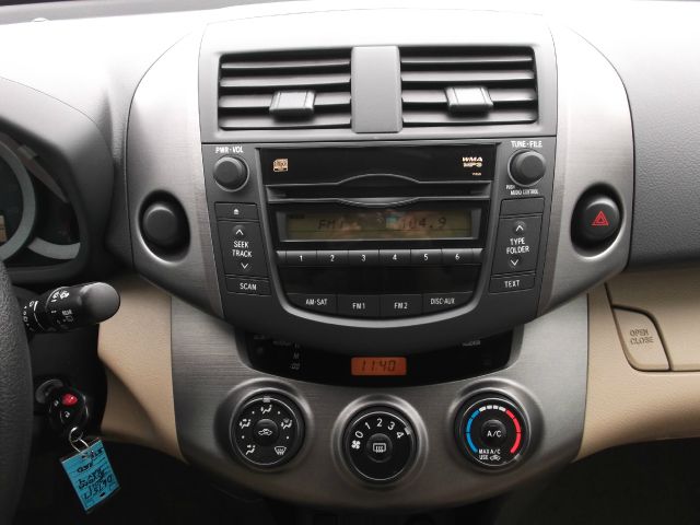 Toyota RAV4 2011 photo 3