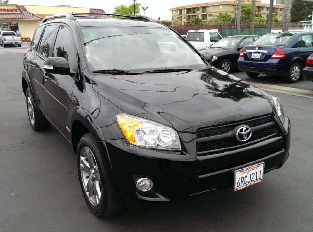 Toyota RAV4 2011 photo 1