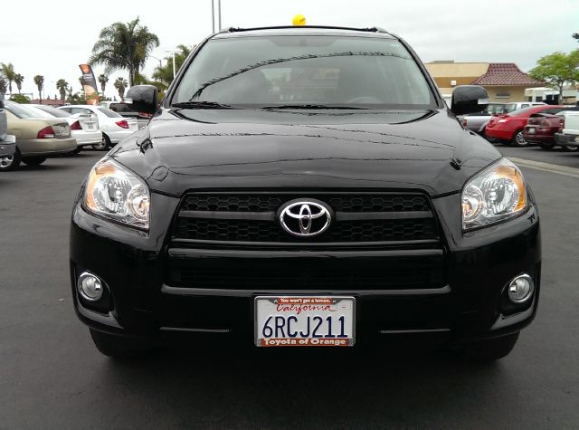 Toyota RAV4 2011 photo 3