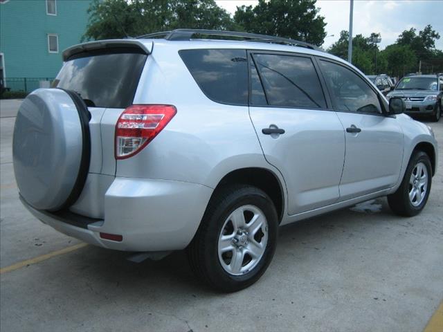 Toyota RAV4 2011 photo 3