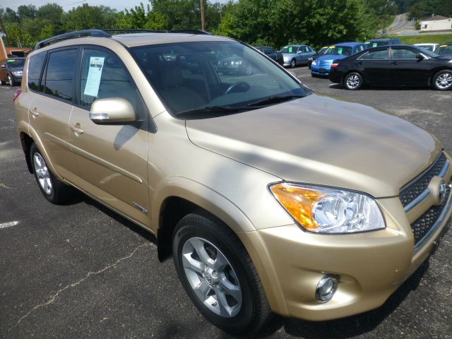 Toyota RAV4 2011 photo 1