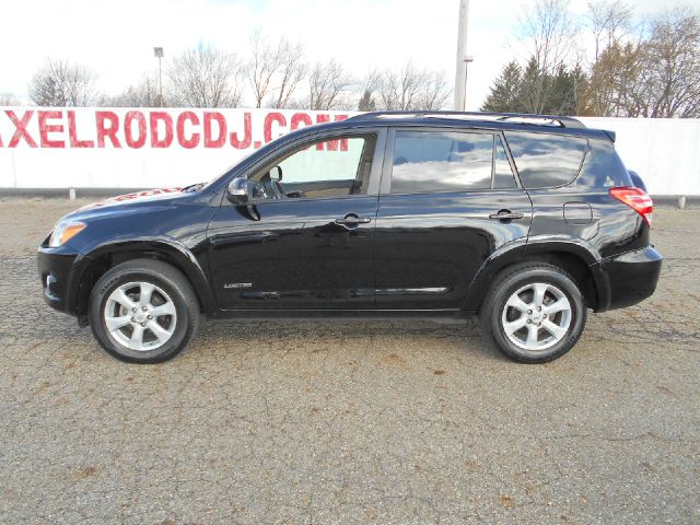 Toyota RAV4 2011 photo 3
